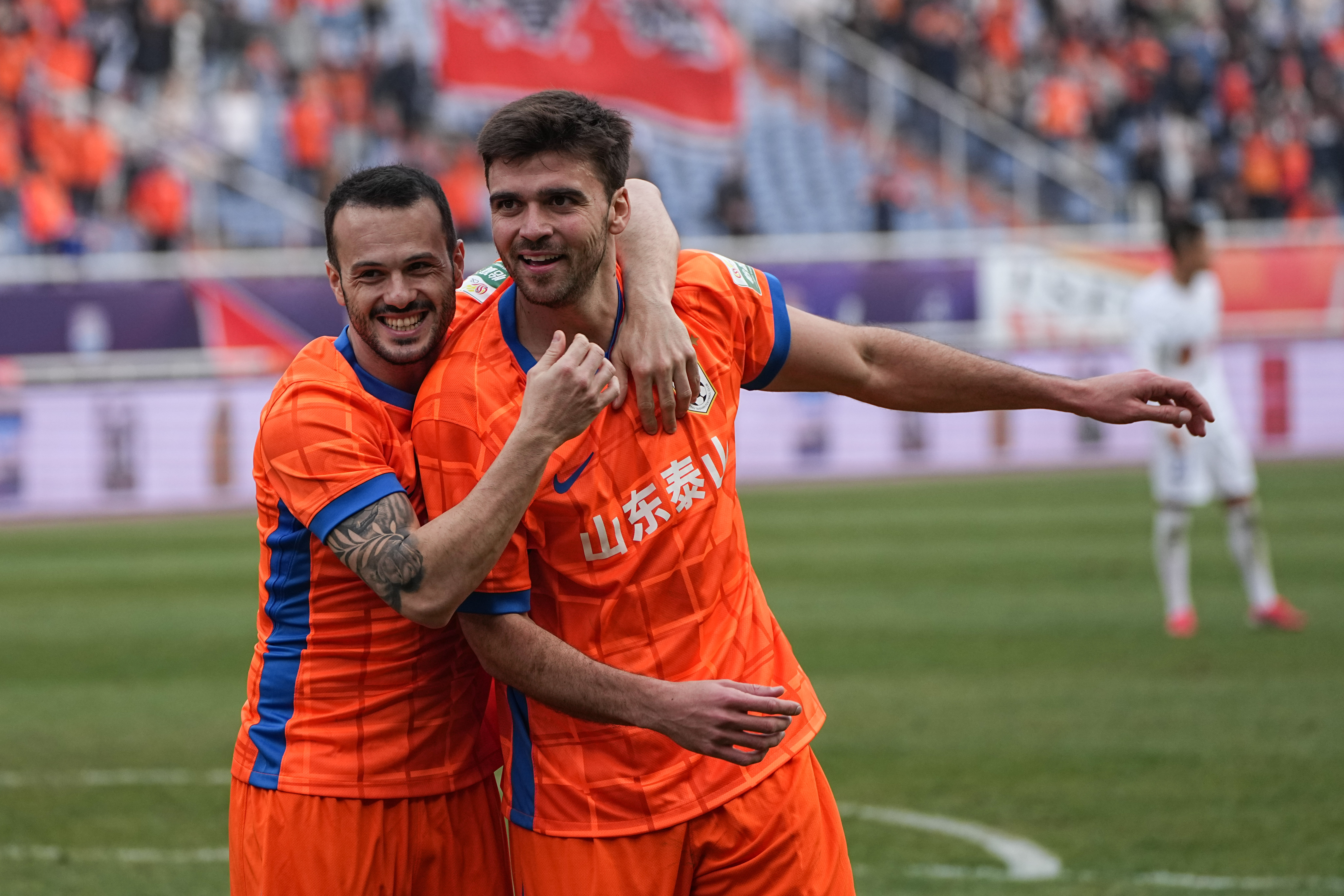 英超球队员工集体感染新冠，中超各队密切关注的简单介绍