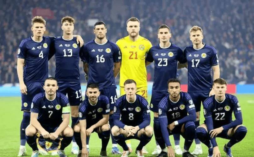 波兰队在欧国联比赛中表现出色,晋级四强 波兰队在欧国联比赛中表现出色,晋级四强