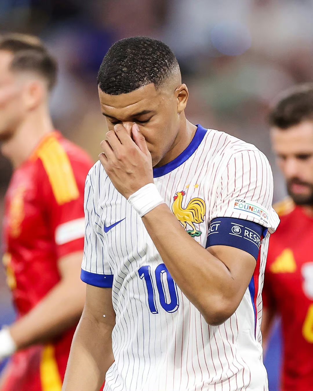 法国队士气高涨，瞄准欧洲杯预选赛冠军的简单介绍