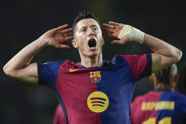 关于莱万保级关键绝杀,多特蒙德绝地反击的信息 关于莱万保级关键绝杀,多特蒙德绝地反击的信息