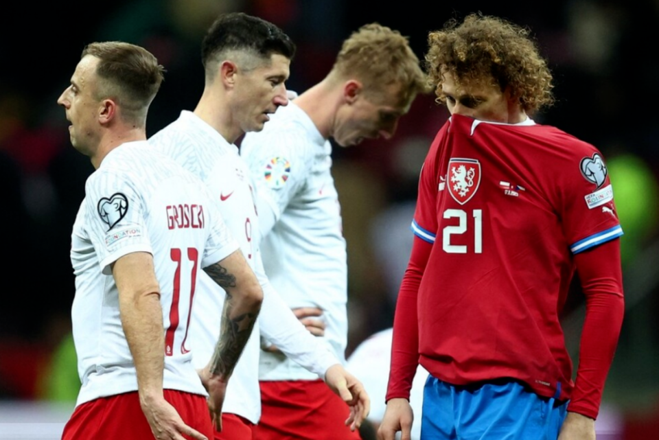 阿尔巴尼亚队惨败遭弃,遗憾出局 阿尔巴尼亚队惨败遭弃,遗憾出局