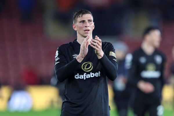 南安普顿客场胜伯恩茅斯,保级压力有所减轻 南安普顿客场胜伯恩茅斯,保级压力有所减轻