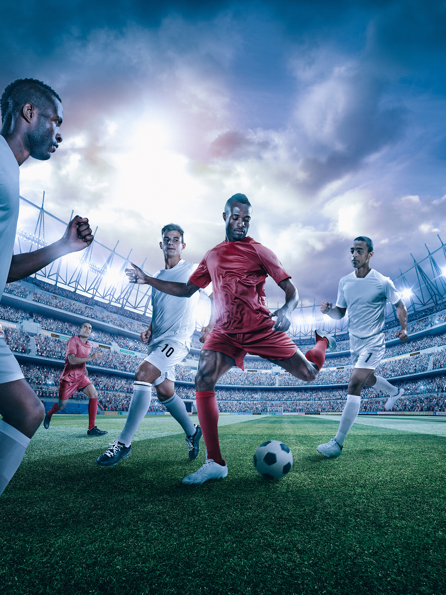 球员在比赛中展现出了顽强的战斗精神 球员在比赛中展现出了顽强的战斗精神