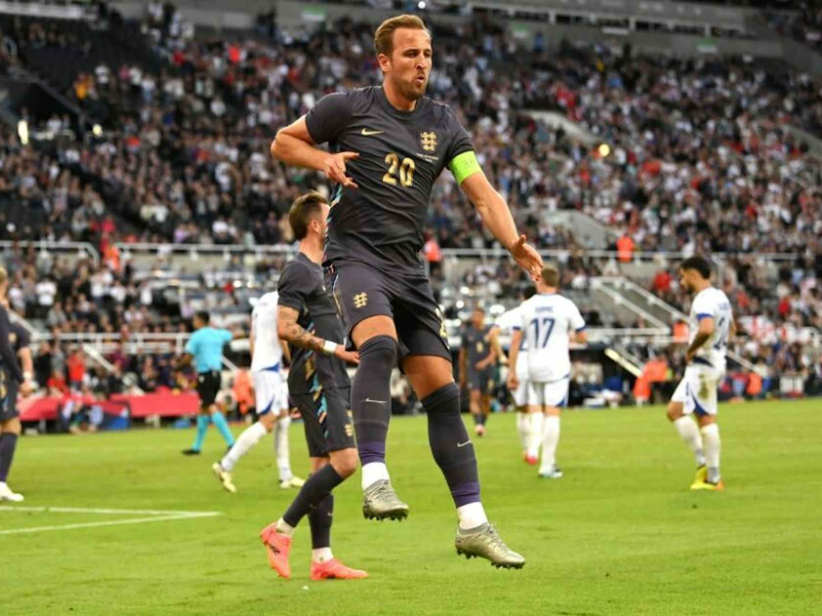 波黑队在比赛中取得胜利,晋级欧洲杯半决赛 波黑队在比赛中取得胜利,晋级欧洲杯半决赛