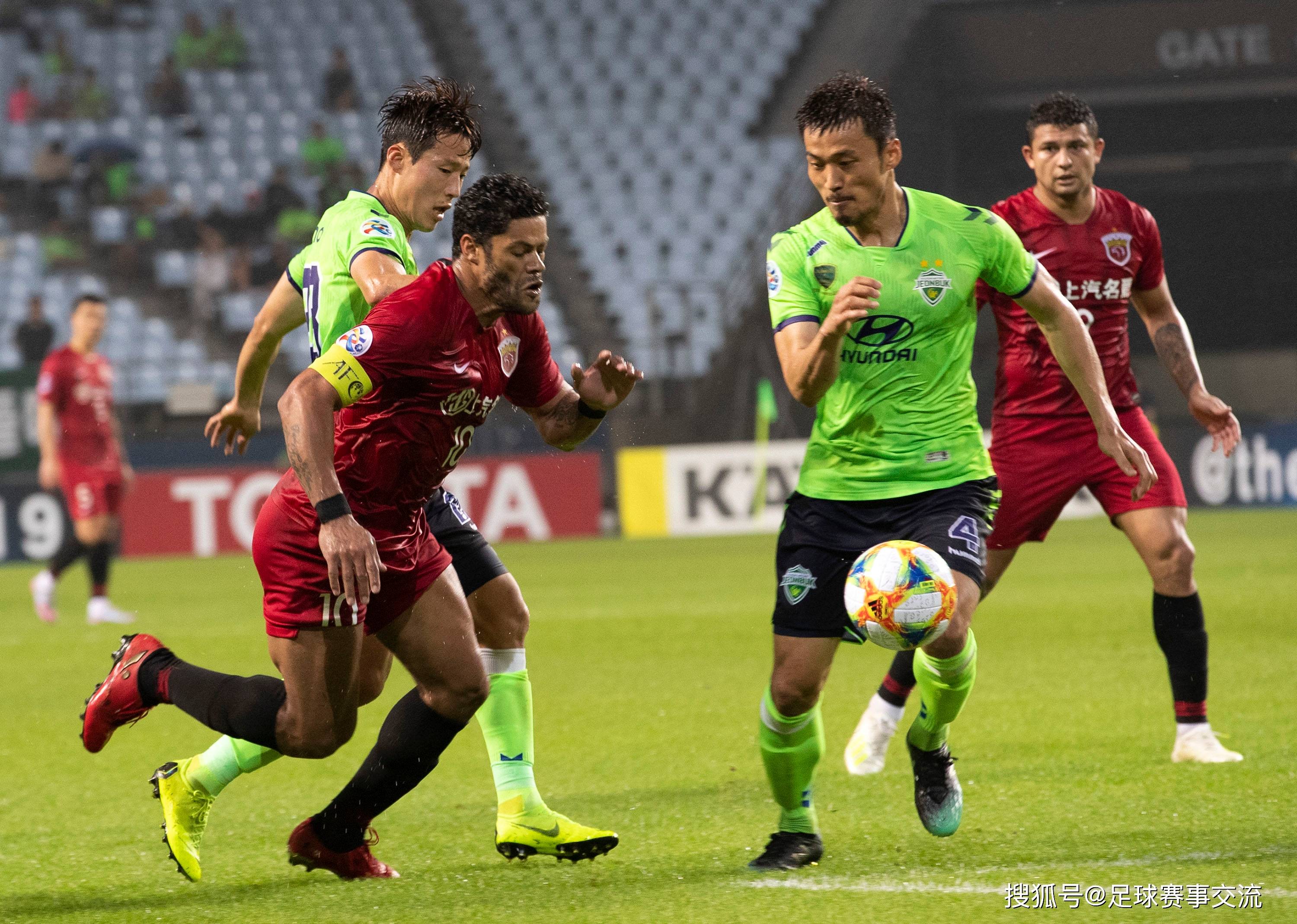 顶尖强队闪耀，国际足球比赛争夺激烈的简单介绍