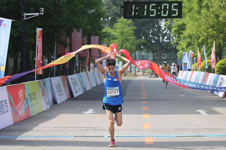 瞬间解读:选手动作流畅,速度超群的简单介绍 瞬间解读:选手动作流畅,速度超群的简单介绍