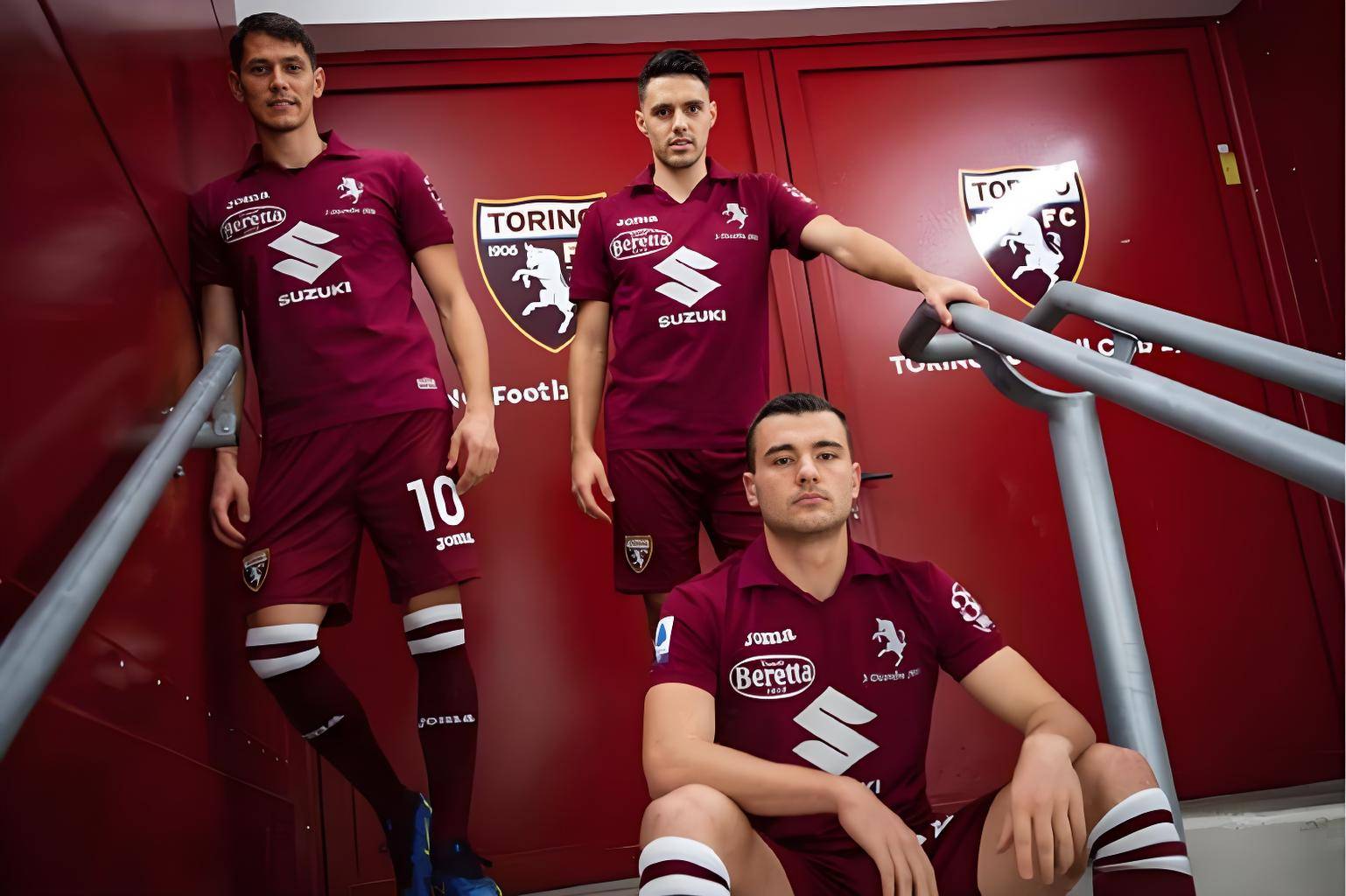 包含乌迪内斯对阵都灵,争夺胜利的战争的词条 包含乌迪内斯对阵都灵,争夺胜利的战争的词条