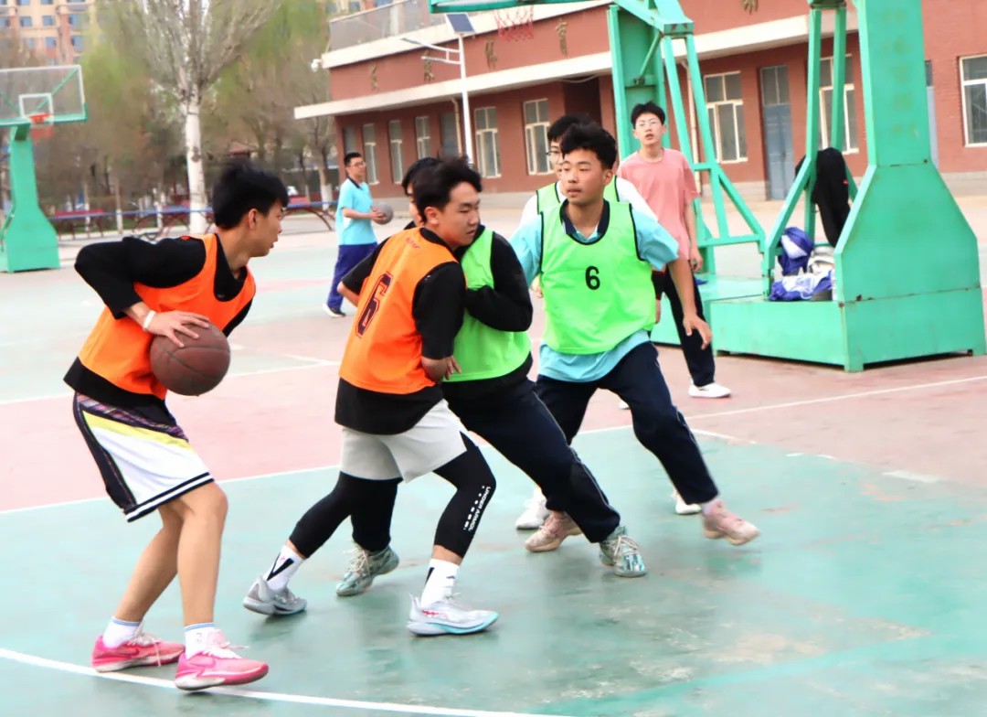 国内篮球联赛劲爆对手间激励竞技的简单介绍 国内篮球联赛劲爆对手间激励竞技的简单介绍