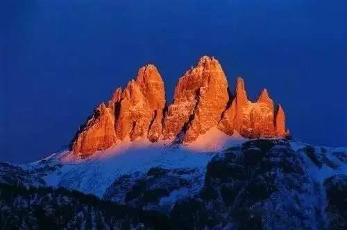 包含多洛米蒂遭遇虐败,积分榜落后的词条 包含多洛米蒂遭遇虐败,积分榜落后的词条