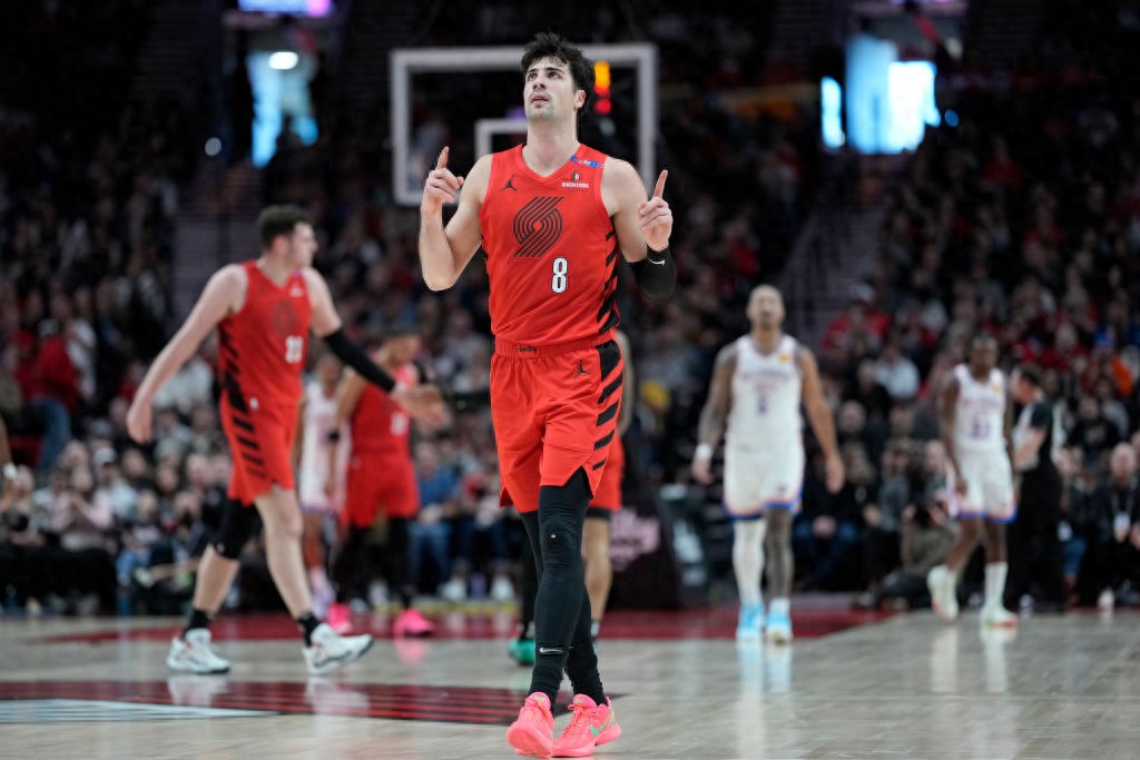 雷霆将在客场迎战狮子会,哪一位球员在比赛中表现最出色? 雷霆将在客场迎战狮子会,哪一位球员在比赛中表现最出色?