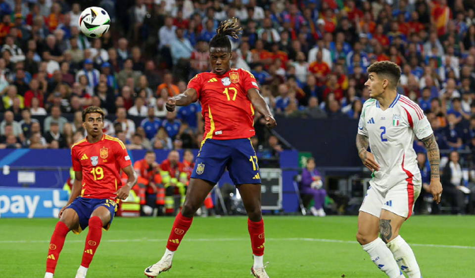 荷兰边锋破荷兰球门,克里斯特上轮表现精彩!的简单介绍 荷兰边锋破荷兰球门,克里斯特上轮表现精彩!的简单介绍