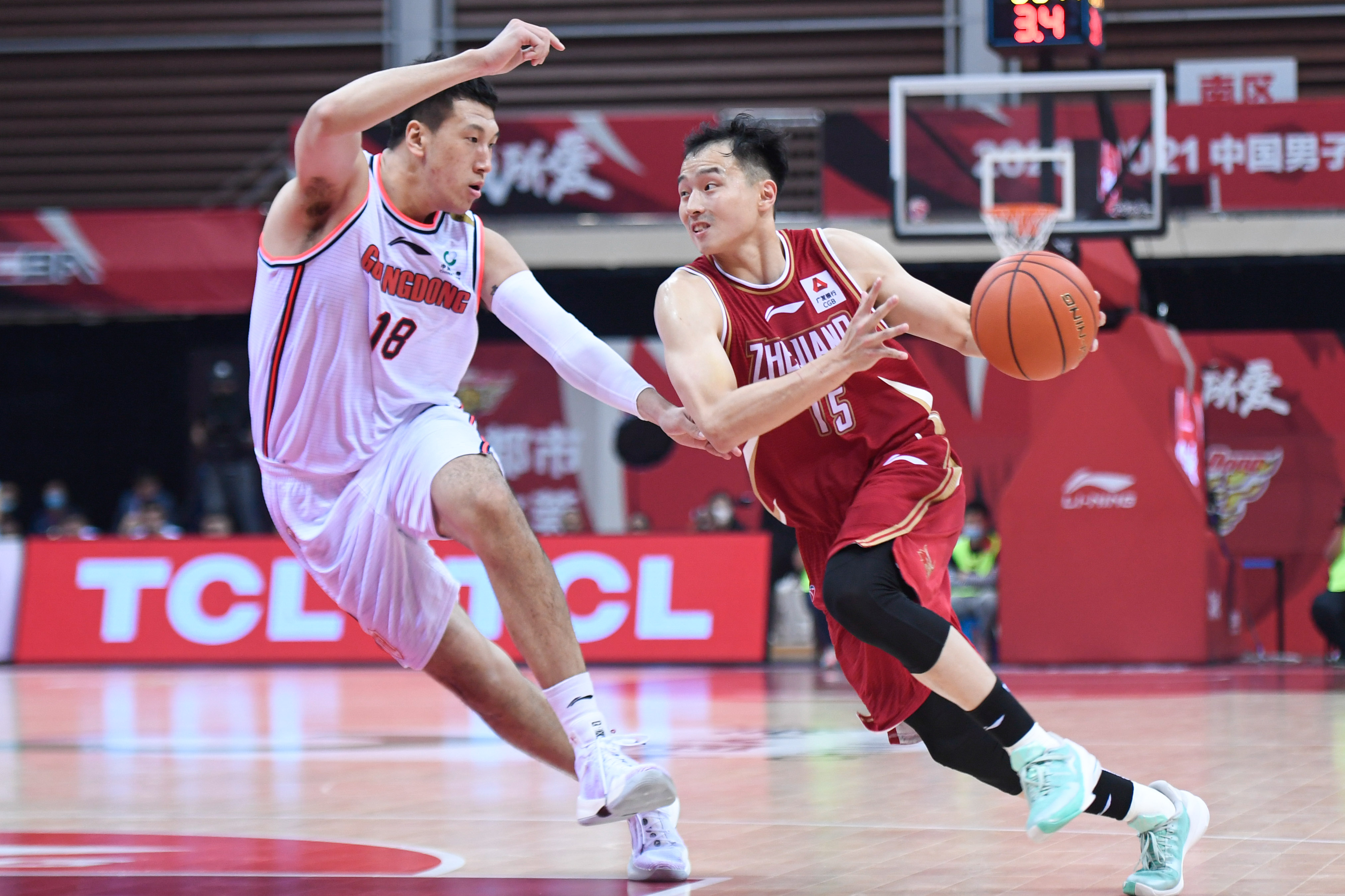 浙江男篮击败对手,获得胜利 浙江男篮击败对手,获得胜利