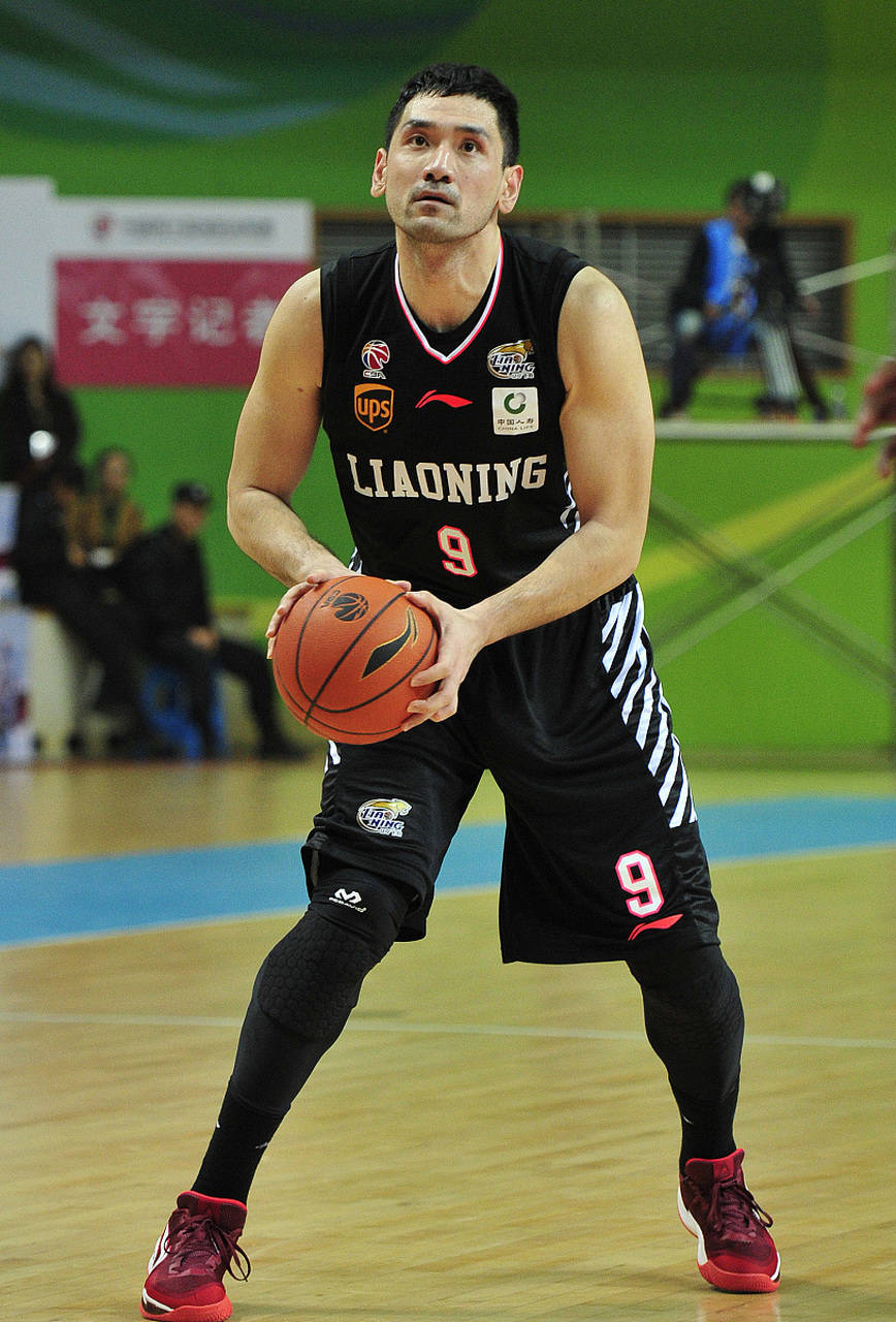 抢断次数激增,球队逼迫对手无力还击的简单介绍 抢断次数激增,球队逼迫对手无力还击的简单介绍