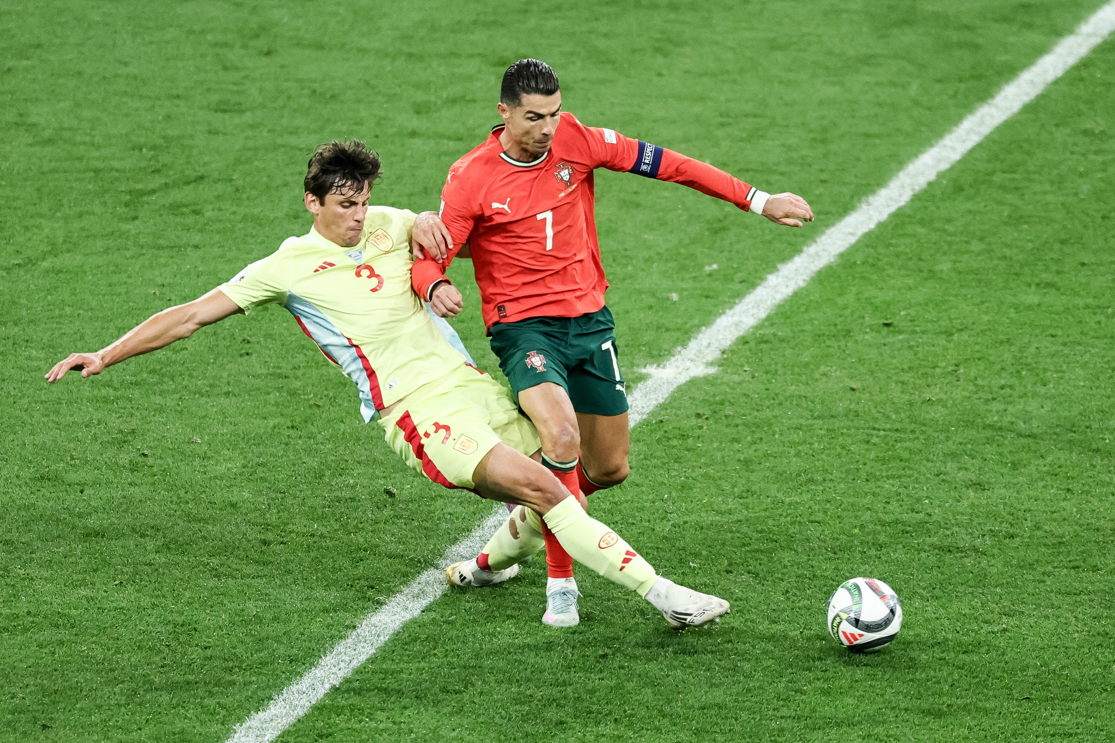 葡萄牙主场告捷,击败荷兰晋级欧洲杯 葡萄牙主场告捷,击败荷兰晋级欧洲杯