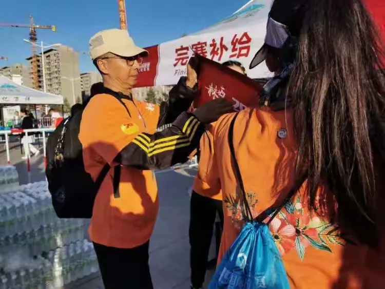 赛场团队计划战役，积聚志愿执着支持的简单介绍