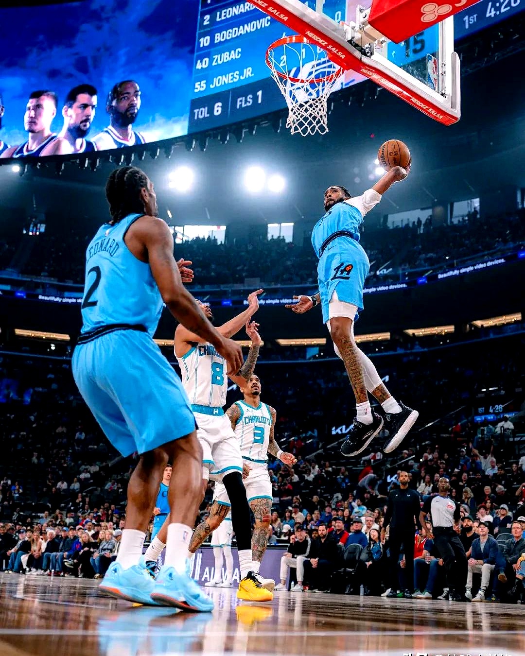 快船大胜马刺破夜魔咒,保罗乔治神准砍20分 快船大胜马刺破夜魔咒,保罗乔治神准砍20分