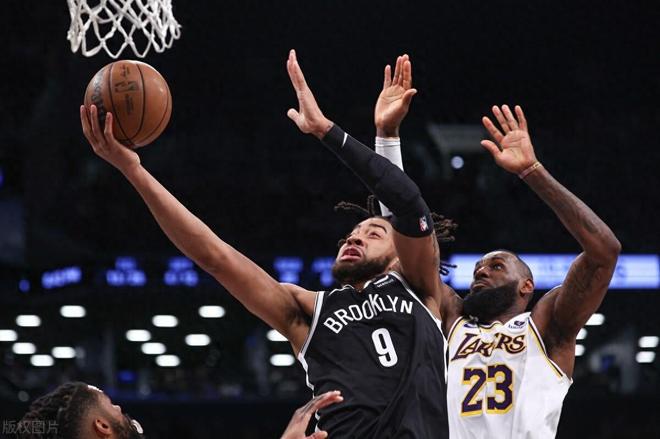 战火再起:湖人逆转篮网,继续不败神话的简单介绍 战火再起:湖人逆转篮网,继续不败神话的简单介绍