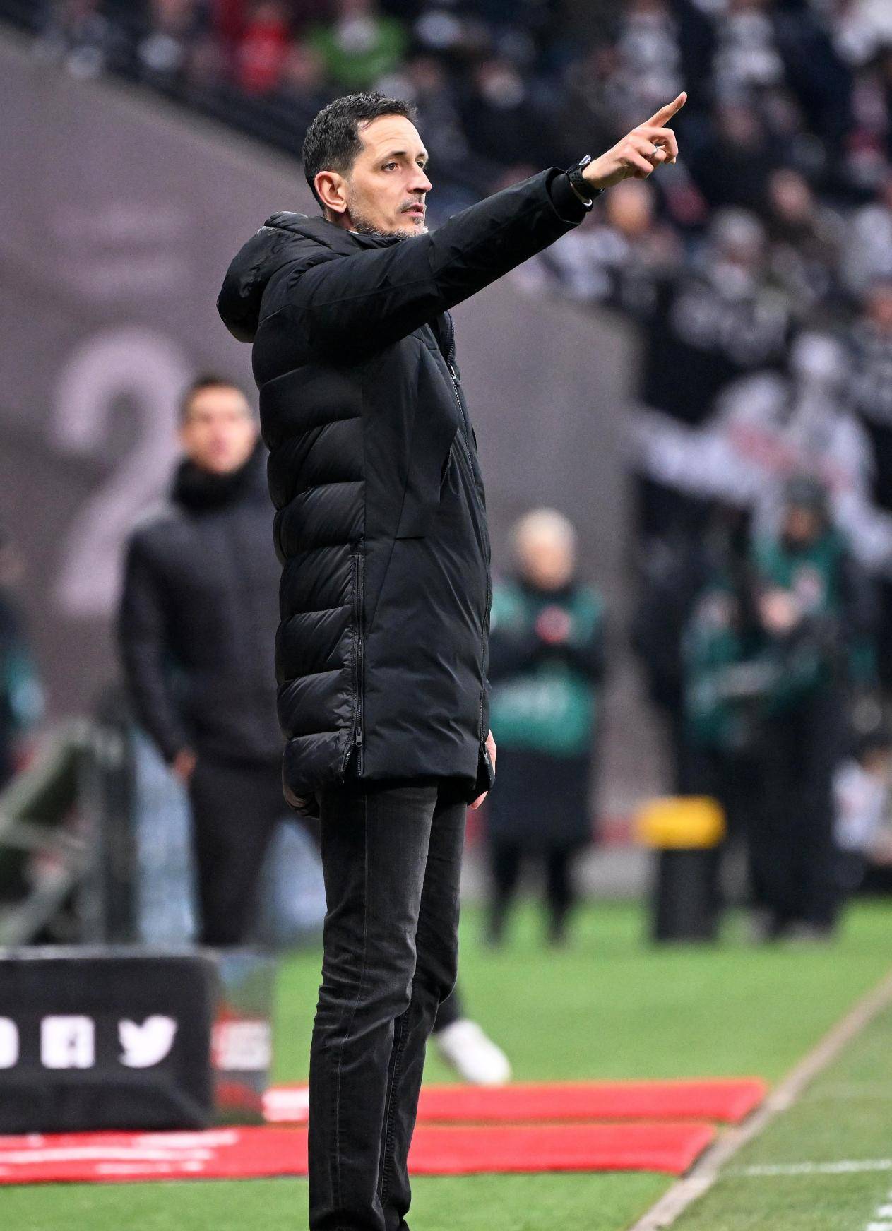 法兰克福队签约新一代天才球员 法兰克福队签约新一代天才球员